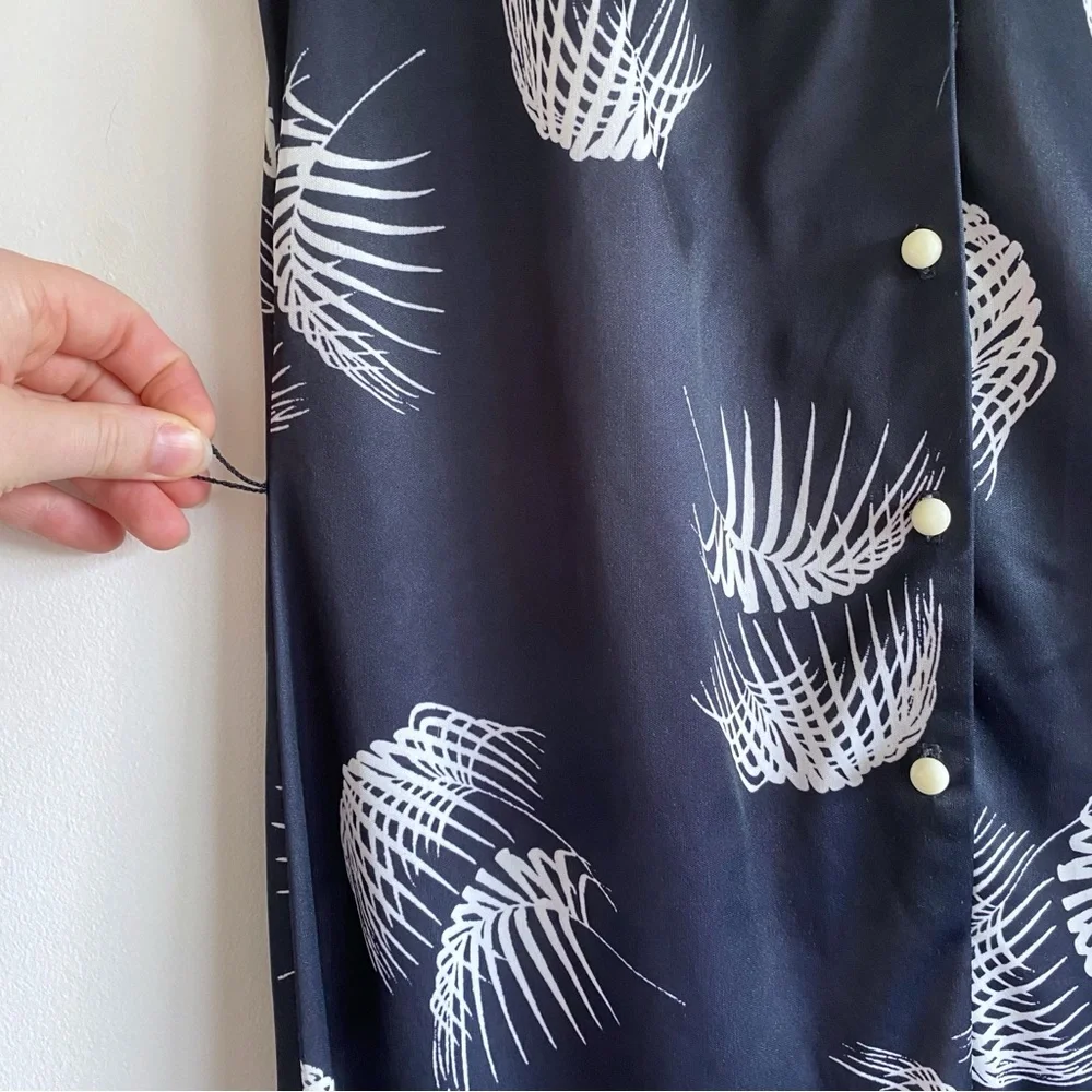 Vintage Pleskin Black White Leaf Print Dress - Picture 7 of 17